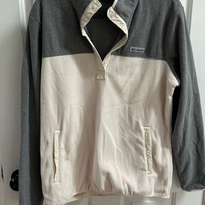 Columbia Women's Two-Tone Zip Up Sweater